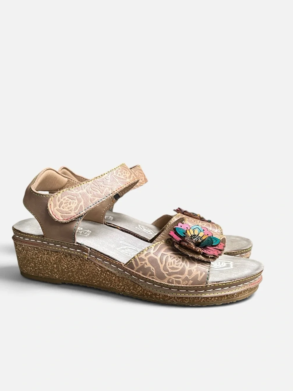 L'Artiste Spring Step “Cuteness”Leather Wedge Sandal in Camel-EU38 (7.5-8)